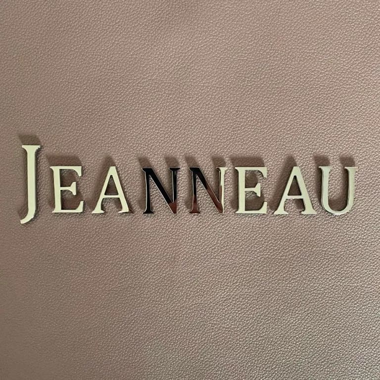 Enseigne en inox poli miroir
