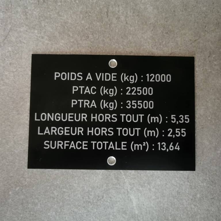 plaque de tare — exemple de plaque