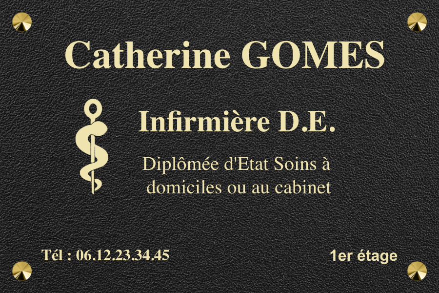 Plaque professionnelle infirmier - en Ral noir structure - taille 300x200 mm - Optez pour une plaque professionnelle d'infirmier en laiton RAL noir structuré de 300x200 mm, une solution durable et élégante pour votre cabinet. Ce matériau haut de gamme, travaillé dans notre atelier lillois, offre un rendu mat sans reflets qui garantit une lisibilité immédiate de vos informations de santé . Entièrement personnalisable avec le logo de l'Ordre, cette signalétique haut de gamme s'installe facilement grâce à son système de vis cache. Alliez prestige du métal et respect de la déontologie pour une image de marque soignée et pérenne , résistante aux conditions extérieures les plus exigeantes. Plaque professionnelle infirmier en laiton noir : le choix de la durabilité La plaque d'infirmier en laiton noir 300x200 mm respecte le Code de la santé publique. Ce matériau noble garantit une lisibilité optimale grâce au contraste du marquage sur le métal structuré haut de gamme. On obtient ainsi un rendu visuel impeccable pour votre image de marque . Un laiton noir structuré pour une image de marque soignée Le laiton RAL noir structuré offre un rendu mat très élégant . Sa texture spécifique évite les reflets gênants, facilitant ainsi l'accès aux informations pour vos patients. C'est un choix pragmatique. La lisibilité est immédiate . Le contraste marqué entre la gravure et le fond noir permet une lecture rapide, même à quelques mètres de distance. Ce métal valorise votre sérieux. Contrairement au plastique, le laiton souligne la pérennité de votre installation. C'est un investissement durable pour votre cabinet de soins. Vous trouverez d'autres modèles de plaques professionnelles personnalisées, laiton, inox, aluminium directement dans notre atelier en ligne. Une personnalisation conforme aux règles de déontologie L'intégration du logo de l'Ordre national des infirmiers est précise. Respecter les couleurs officielles (Bleu Pantone Reflex Blue U et Rouge Pantone Warm Red C) renforce votre crédibilité. Le Code de la santé publique encadre strictement ces éléments. Les mentions obligatoires doivent rester sobres. On y inscrit votre nom, vos diplômes reconnus par l'Ordre et votre numéro de téléphone pour les rendez-vous. C'est l'essentiel pour informer efficacement . Ma fabrication garantit le respect de la déontologie. Votre plaque informe le public sans jamais tomber dans la publicité interdite. C'est une signalétique conforme et élégante . Découvrez notre modèle de plaque infirmier libéral pour configurer votre propre signalétique dès maintenant. Une signalétique d'infirmier adaptée à votre pratique quotidienne Au-delà de l'esthétique pure, le choix du support doit répondre aux contraintes réelles de votre environnement de travail et de l'accès aux soins. Une solution robuste pour l'entrée de votre cabinet Installer une plaque en façade est indispensable pour guider vos patients. Elle marque clairement l'entrée de l'immeuble ou l'accès depuis la rue pour une identification immédiate. Le laiton RAL noir structuré offre une tenue exemplaire . Ce métal supporte les rayons UV et les variations climatiques sans jamais se ternir au fil des saisons. Une signalétique lisible facilite grandement le travail des remplaçants. Elle permet aussi aux services de secours de localiser votre cabinet sans perdre de précieuses secondes. Avantages du laiton en extérieur Visibilité nocturne Résistance aux chocs Une pose simplifiée grâce au système de vis cache La fixation par vis cache garantit un résultat impeccable. Ce dispositif dissimule totalement la visserie pour offrir un rendu visuel propre et strictement professionnel sur votre mur. L'installation s'effectue sans difficulté sur de nombreux matériaux. Le kit de fixation fourni s'adapte parfaitement à la pierre de taille, au bois ou même au crépi de façade. La sécurité du montage est un point fort de ce système. Une fixation solide prévient efficacement les risques de dégradation ou de retrait non autorisé de votre signalétique. Vous pouvez comparer ce modèle avec une plaque accueil en aluminium bleu pour définir le style qui convient le mieux à votre environnement de soins. Fiche technique et entretien de notre fabrication lilloise Pour garantir une longévité maximale à votre investissement , il convient de s'attarder sur les spécificités techniques et les gestes d'entretien simples. Spécifications du format 300x200 mm et matériaux Le format standard de 300x200 mm respecte les usages de la profession. L'épaisseur du laiton de 2 mm assure une rigidité parfaite du support. Votre plaque ne risque aucune déformation . La précision de la découpe laser offre une finition nette au dixième. Chaque pièce est fabriquée localement dans notre atelier lillois avec un soin artisanal. Nous contrôlons chaque étape de production. La gravure mécanique ou laser garantit que le texte reste lisible durant des décennies. Ce marquage inaltérable résiste aux UV comme aux intempéries sans jamais s'effacer. Caractéristique Détail technique Dimensions 300x200 mm Matériau Laiton RAL noir Type de marquage Gravure inaltérable Origine Fabrication française (Lille) Conseils de nettoyage pour un éclat permanent L'entretien quotidien ne demande aucun effort particulier. Un simple chiffon doux humide suffit généralement à retirer la poussière accumulée. La propreté préserve l'image de votre cabinet . Il faut protéger la finition noire structurée durablement. Évitez les éponges abrasives qui pourraient rayer la surface précieuse du métal. Un geste doux suffit pour maintenir l'aspect neuf. L'absence de produits chimiques corrosifs préserve la brillance du laiton noir . L'eau savonneuse reste votre meilleure alliée pour garantir la pérennité du support sans l'agresser. Pensez à coordonner votre signalétique . Vous pouvez commander des plaques horaires d'ouverture pour compléter la signalétique du cabinet avec la même exigence de finition.